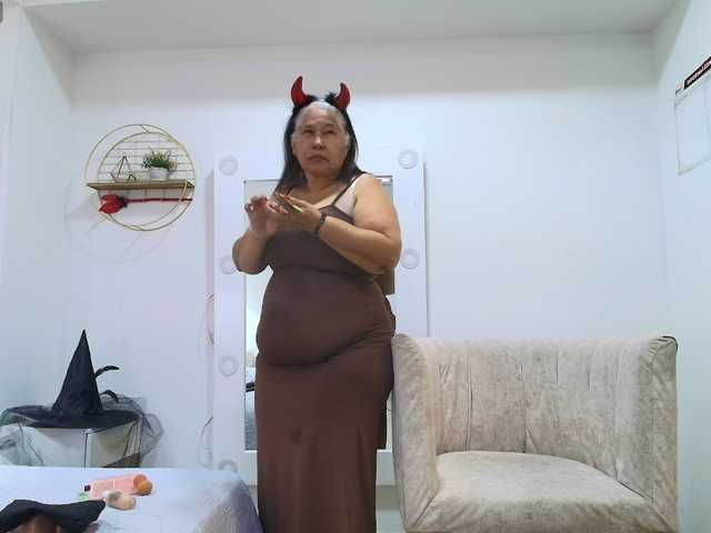 girl-amada live cam on BongaCams