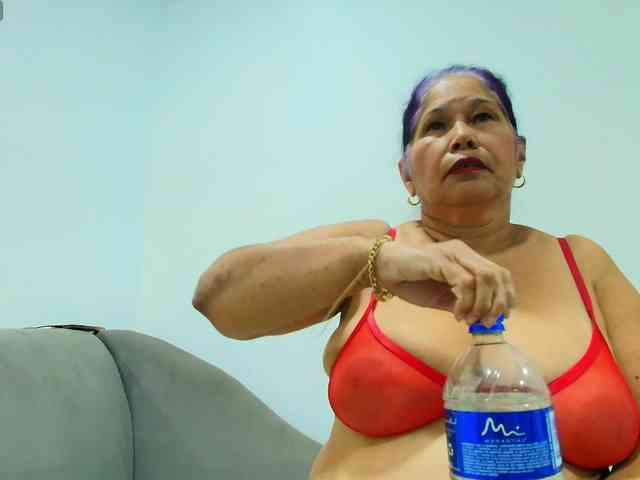girl-amada webcam