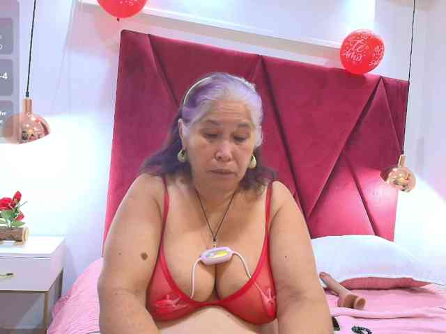 girl-amada webcam