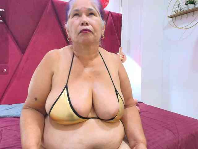 girl-amada girl-amada