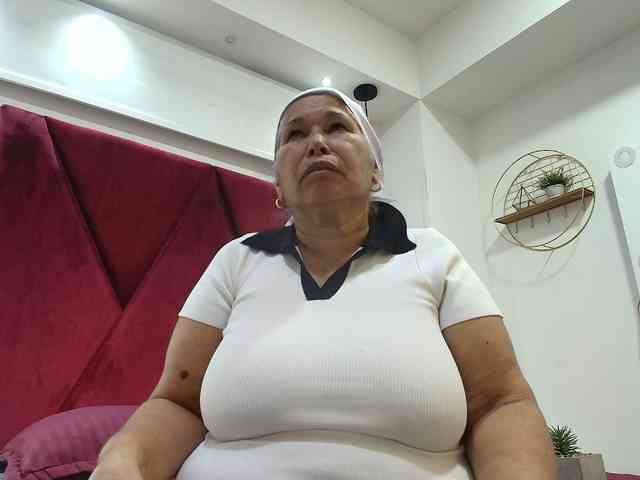 girl-amada webcam