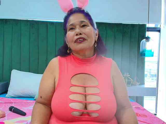 girl-amada webcam