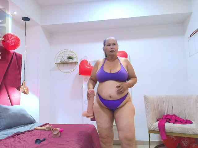 girl-amada webcam
