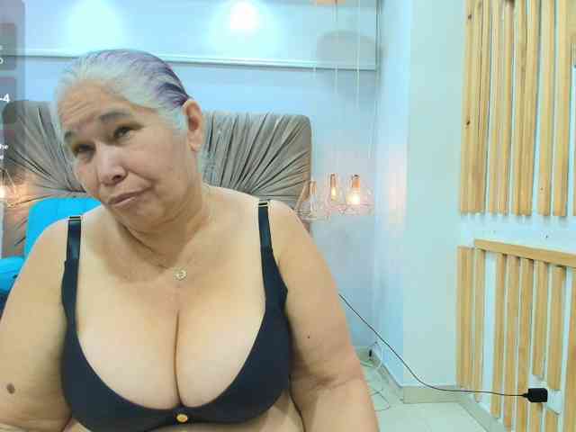 girl-amada webcam