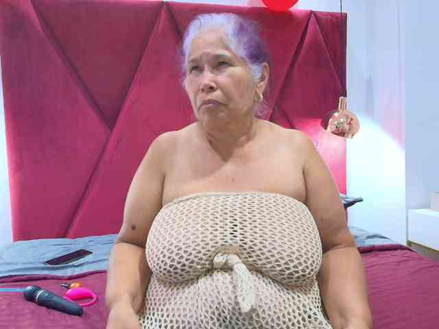 girl-amada webcam
