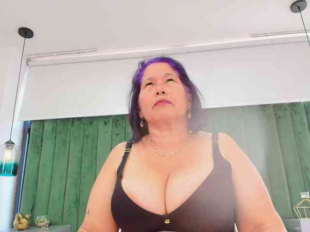 girl-amada webcam