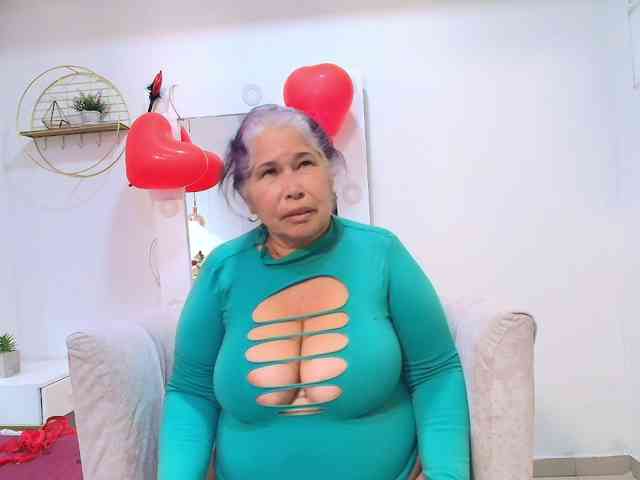 girl-amada webcam