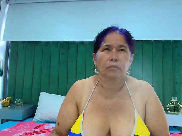 girl-amada webcam