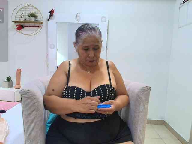 girl-amada webcam