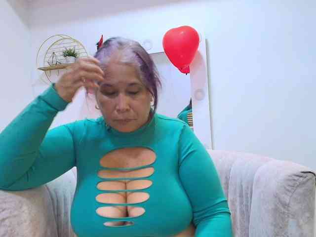 girl-amada webcam