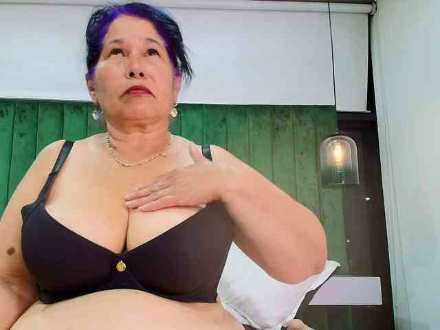 girl-amada webcam