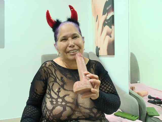 girl-amada webcam