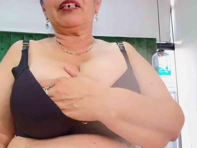 girl-amada webcam