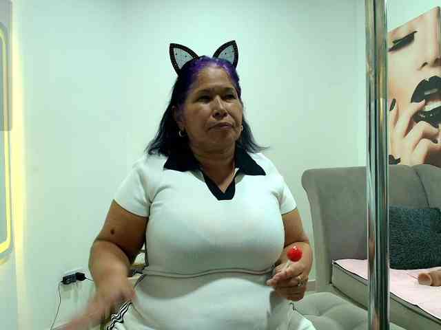 girl-amada webcam