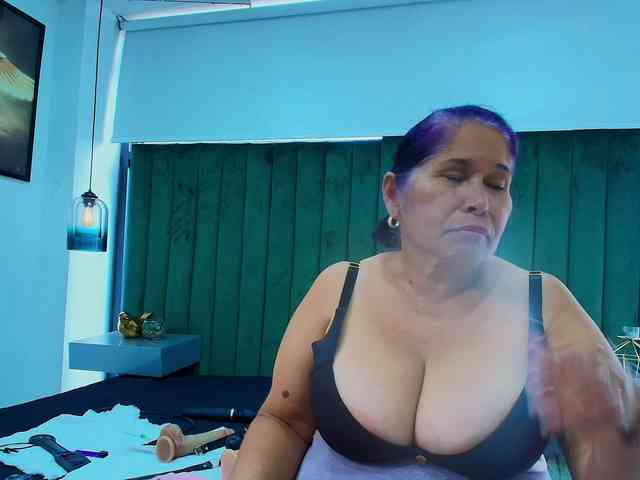 girl-amada webcam