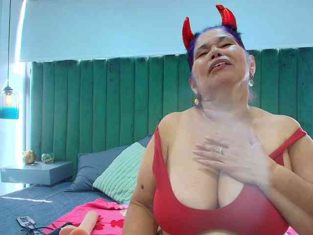 girl-amada webcam