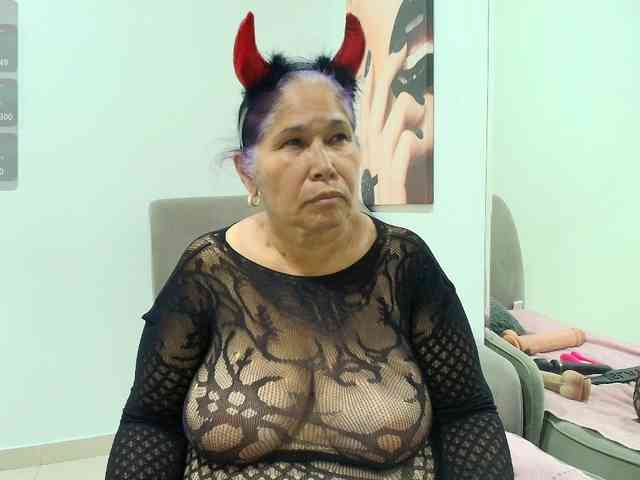girl-amada webcam