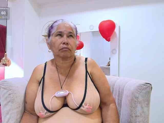 girl-amada webcam