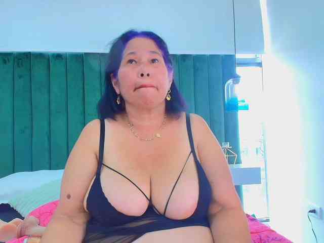 girl-amada webcam