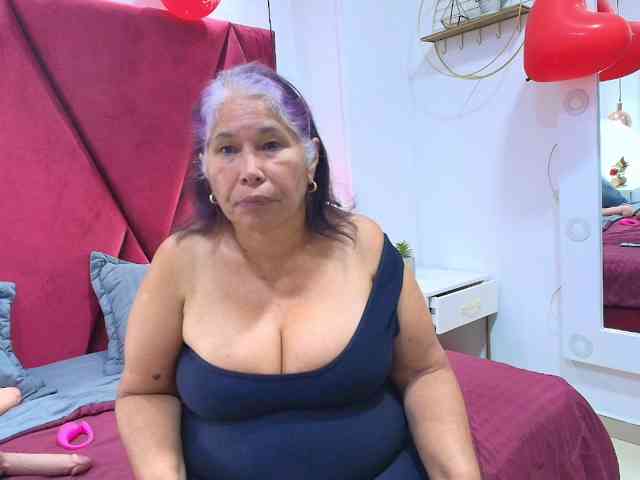 girl-amada webcam