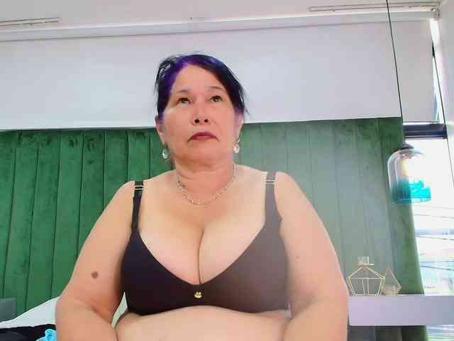 girl-amada webcam