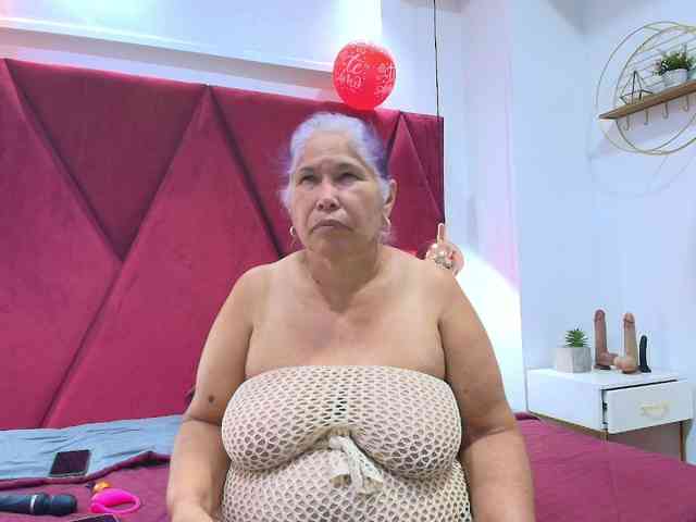 girl-amada webcam