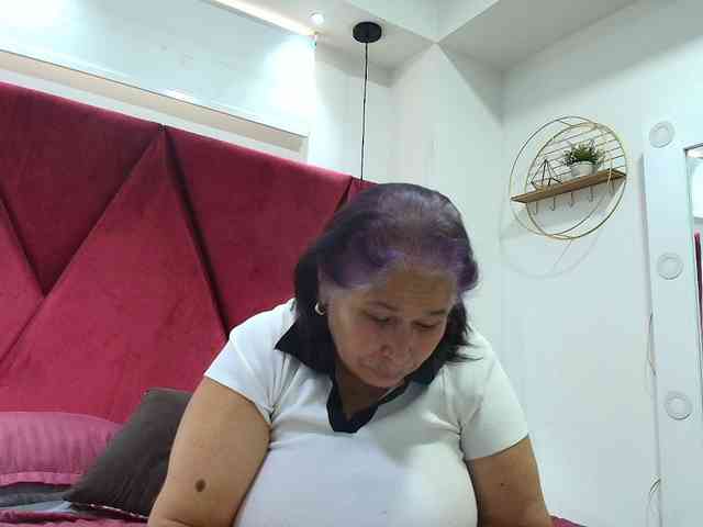 girl-amada webcam