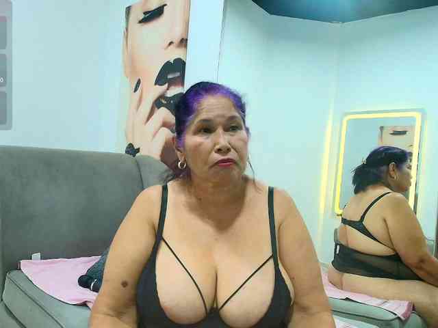 girl-amada webcam
