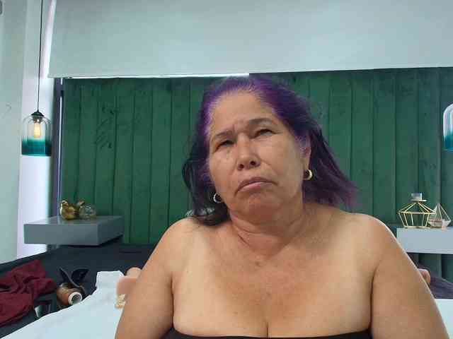 girl-amada webcam