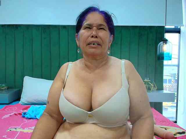 girl-amada webcam