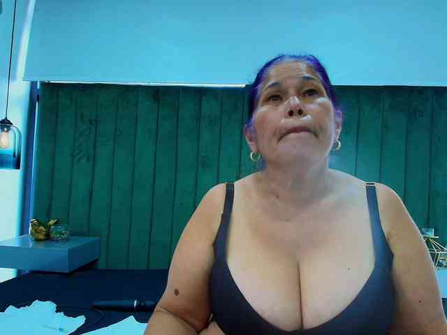girl-amada webcam
