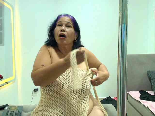 girl-amada girl-amada