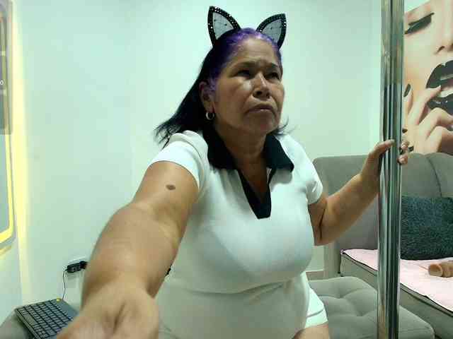 girl-amada webcam