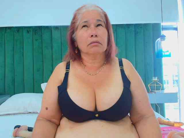 girl-amada girl-amada