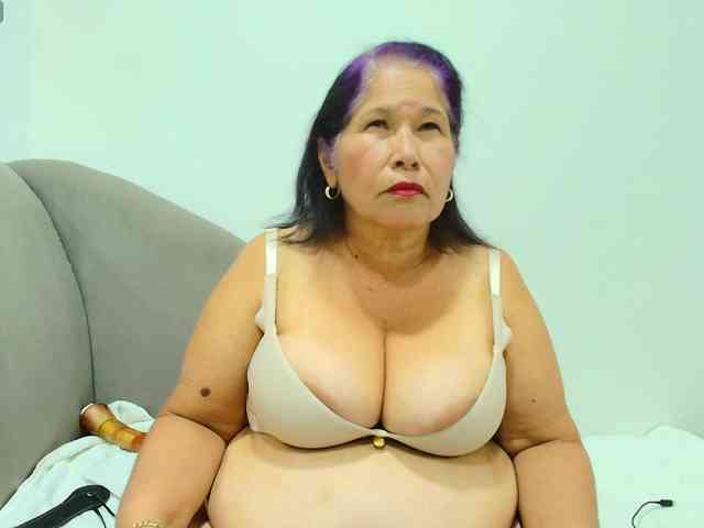 girl-amada webcam