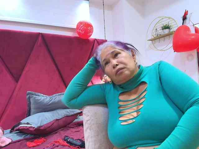 girl-amada webcam