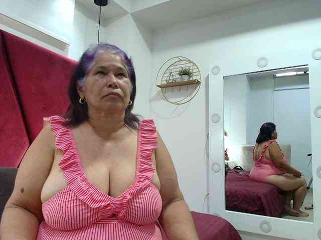 girl-amada webcam