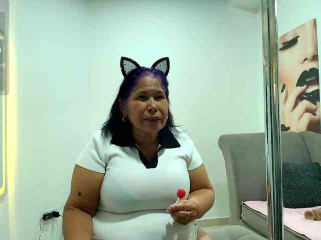 girl-amada webcam