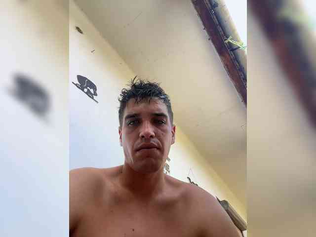 YourGuy Live Webcam on BongaCams