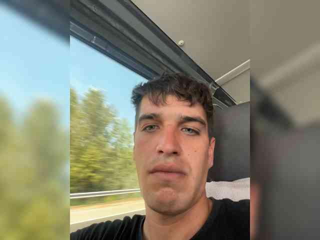 YourGuy Live Webcam on BongaCams