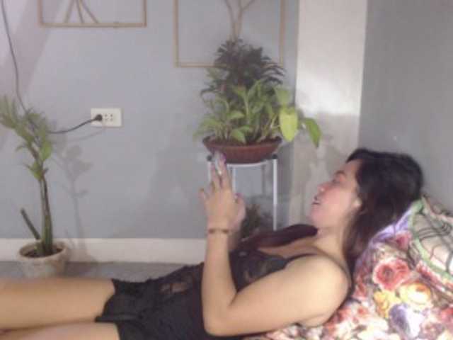 FoxyFairySuckable live webcam show