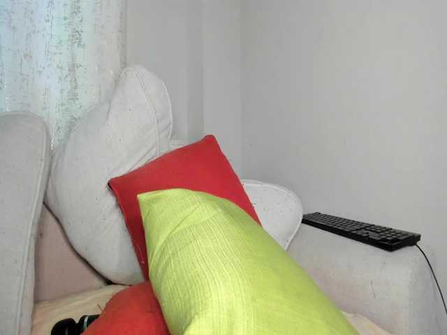 bigboobsh live cam on BongaCams