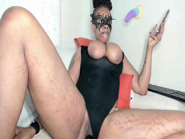 bigboobsh webcam