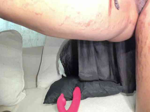 bigboobsh webcam