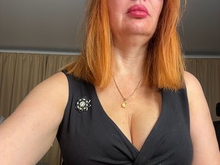 Pink-Lips Porn Show