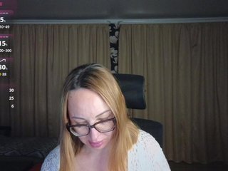 Pink-Lips Porn Show