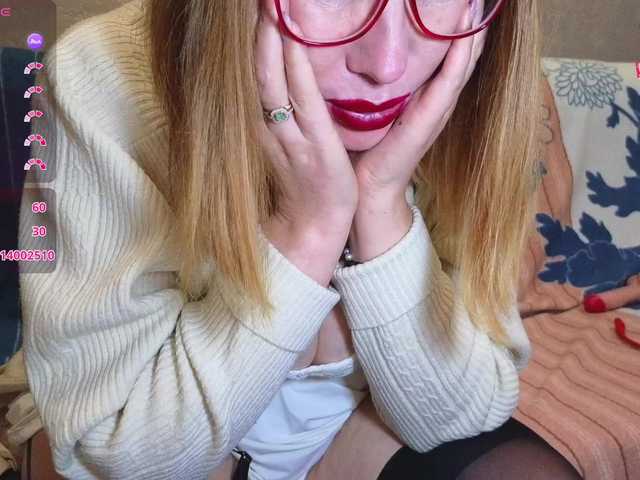 Pink-Lips's BongaCams show and profile