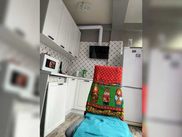 Pink-Lips's BongaCams show and profile