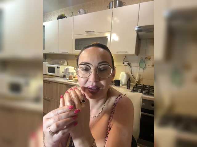 Pink-Lips live cam on BongaCams