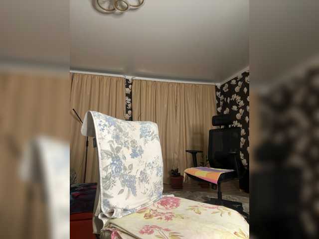 Pink-Lips live cam on BongaCams